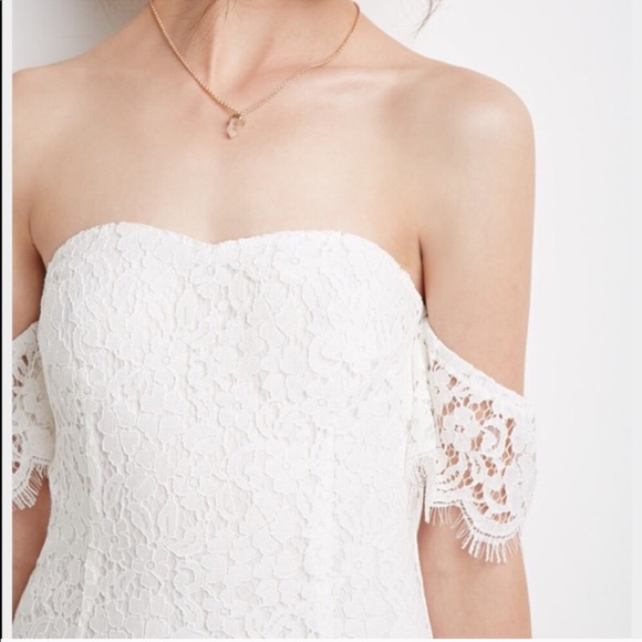 Off-The-Shoulder Lace Dress - Picture 5 of 5